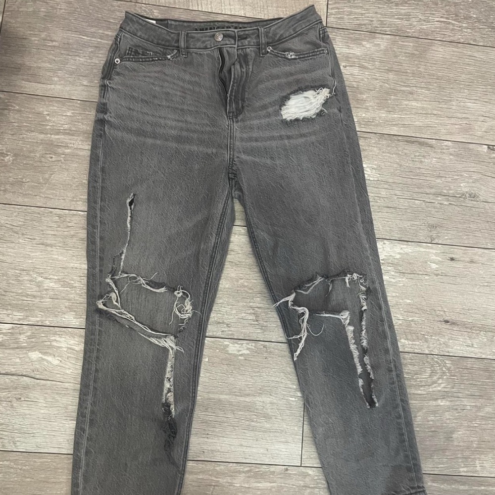 Distressed Gray Women's Jeans
